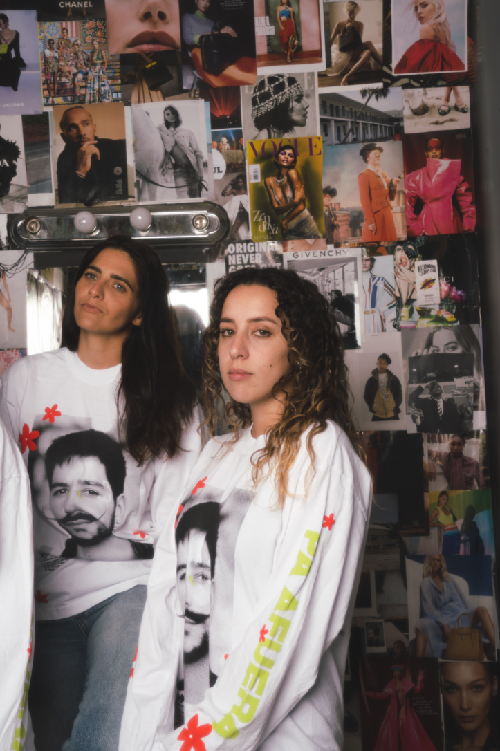 Los Ríos, Los Árboles, El Sol Crewneck