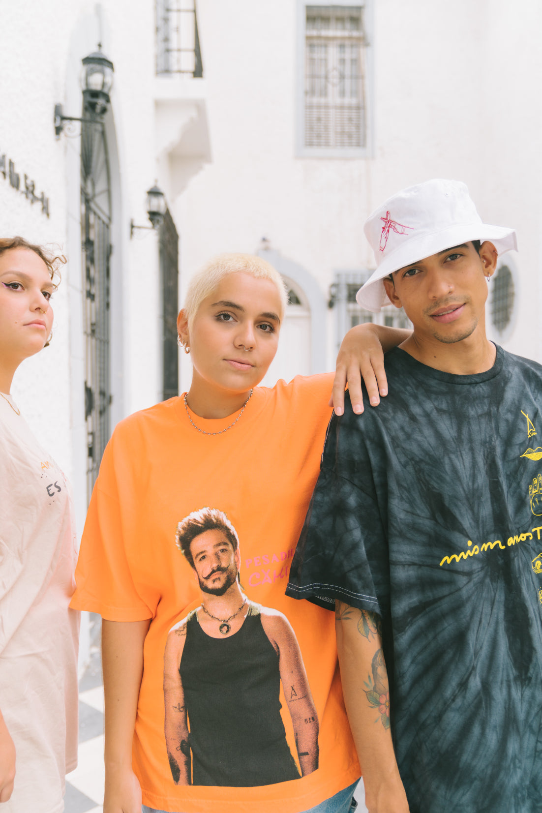 Camilo Pesadilla Tee