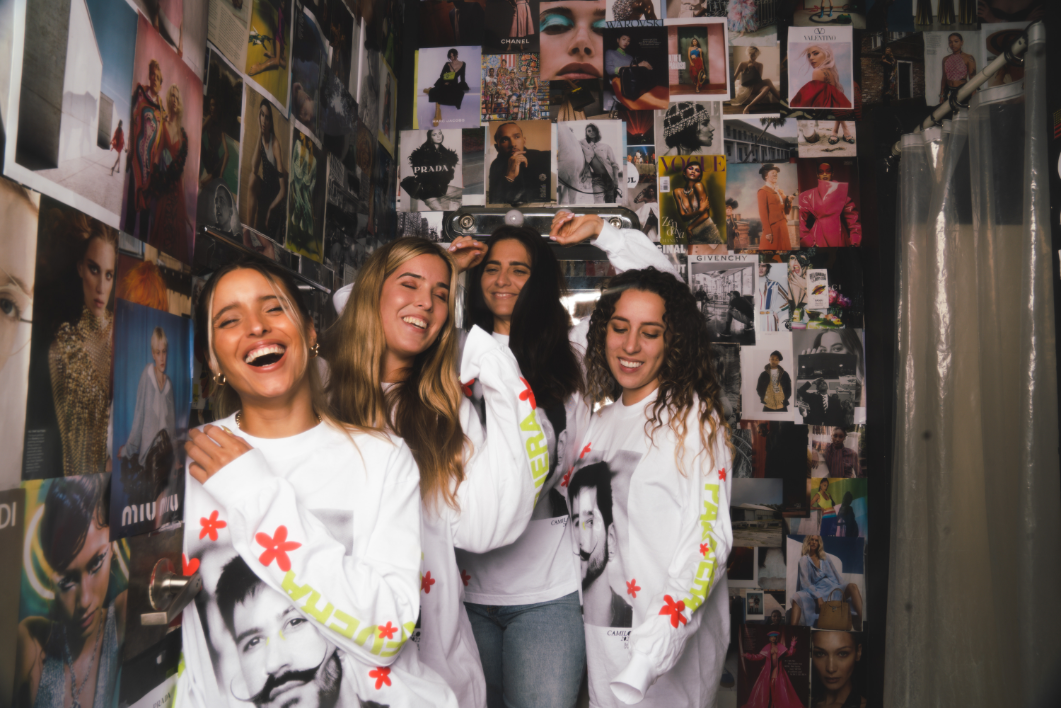 Los Ríos, Los Árboles, El Sol Crewneck