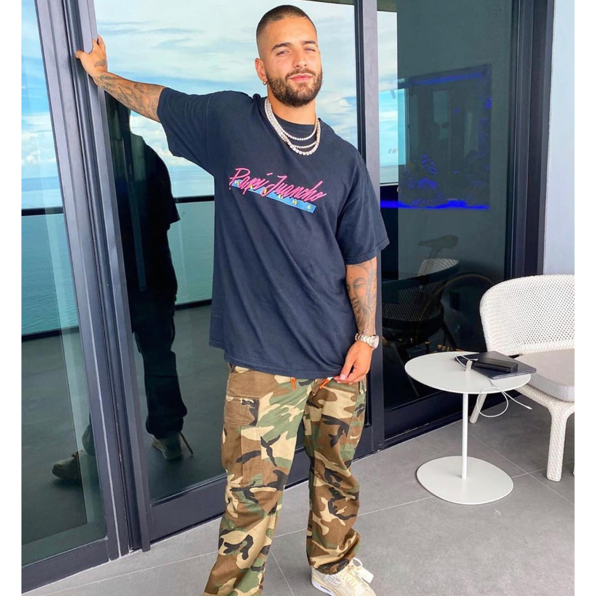 Maluma - Papi Juancho Black Tee